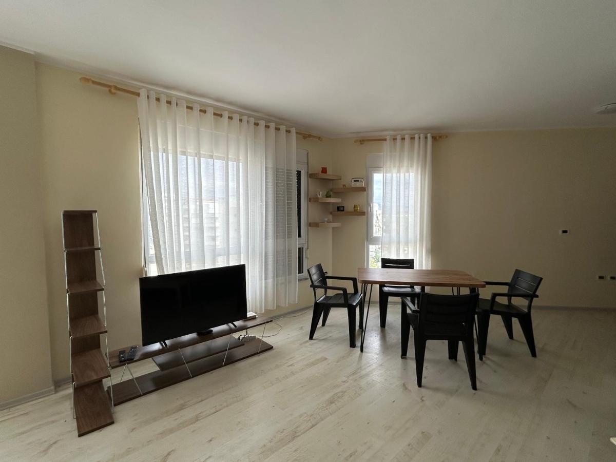 Apartment In Qerret Golem  Exterior foto